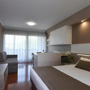 All'adige 2*, Верона Италия